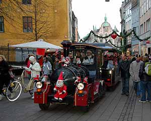 Kerstsfeer in de winkelstraten van Kopenhagen