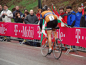 De Eddy Merckx lookalike die we eerder tijdens de Ronde van Vlaanderen ook al waren tegengekomen.