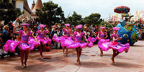 Lenteparade Disneyland Parijs 