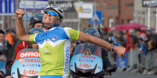 Marko Kump wint de Ronde van Vlaanderen 2010 voor beloften