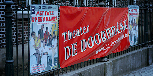 Theater De Doorbraak: Met twee op een kamer