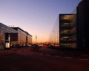 Luchthaven Kastrup bij zonsondergang